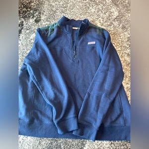 Women’s Vineyard vines sweater/ top